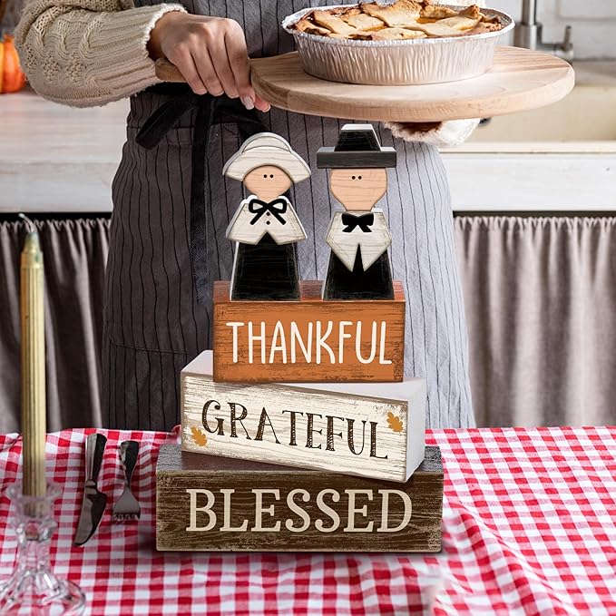 Lineshading 4 Pcs Thanksgiving Table Decoration Wooden Pilgrim Couple Decor Thanksgiving Tiered Tray Decor Fall Centerpiece Rustic Decorative Pilgrim Block Signs Gift Farmhouse for Home Kitchen
