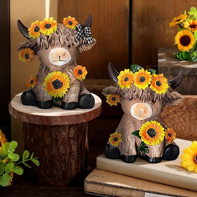 Wesiti 2 Pcs Mother's Day Sunflower Highland Cow Figurines Gifts for Mom, Cute Spring Highland Cow Statue Farmhouse Desk Decorations Resin Gnomes Scottish for Home Garden Kitchen Office Decor