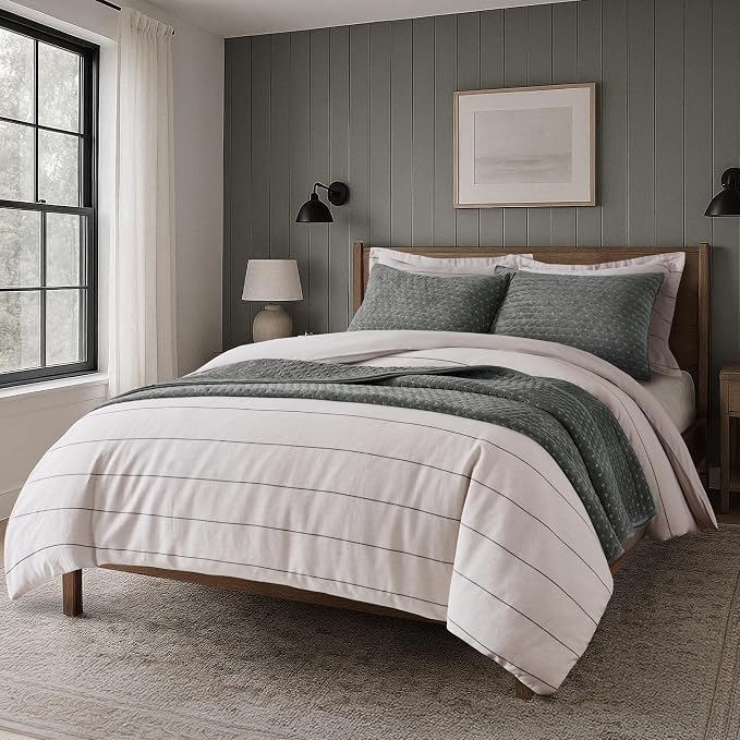 Levtex Home - Velvet Stitch Quilt Set - Full/Queen Quilt (88x92in.) + Two Standard Shams (26x20in.) - Velvet - Grey White - Reversible - Polyester