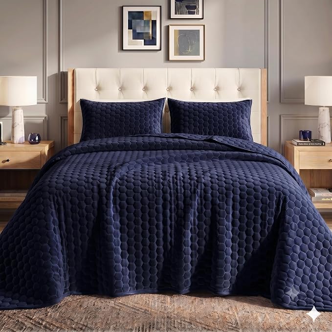Tribeca Living Lugano Oversized Velvet Quilt Set - All Season, Extra Large, 3 Piece Queen Size Comforter Set with 2 Pillow Shams in Indigo Honeycomb Pattern 260GSM