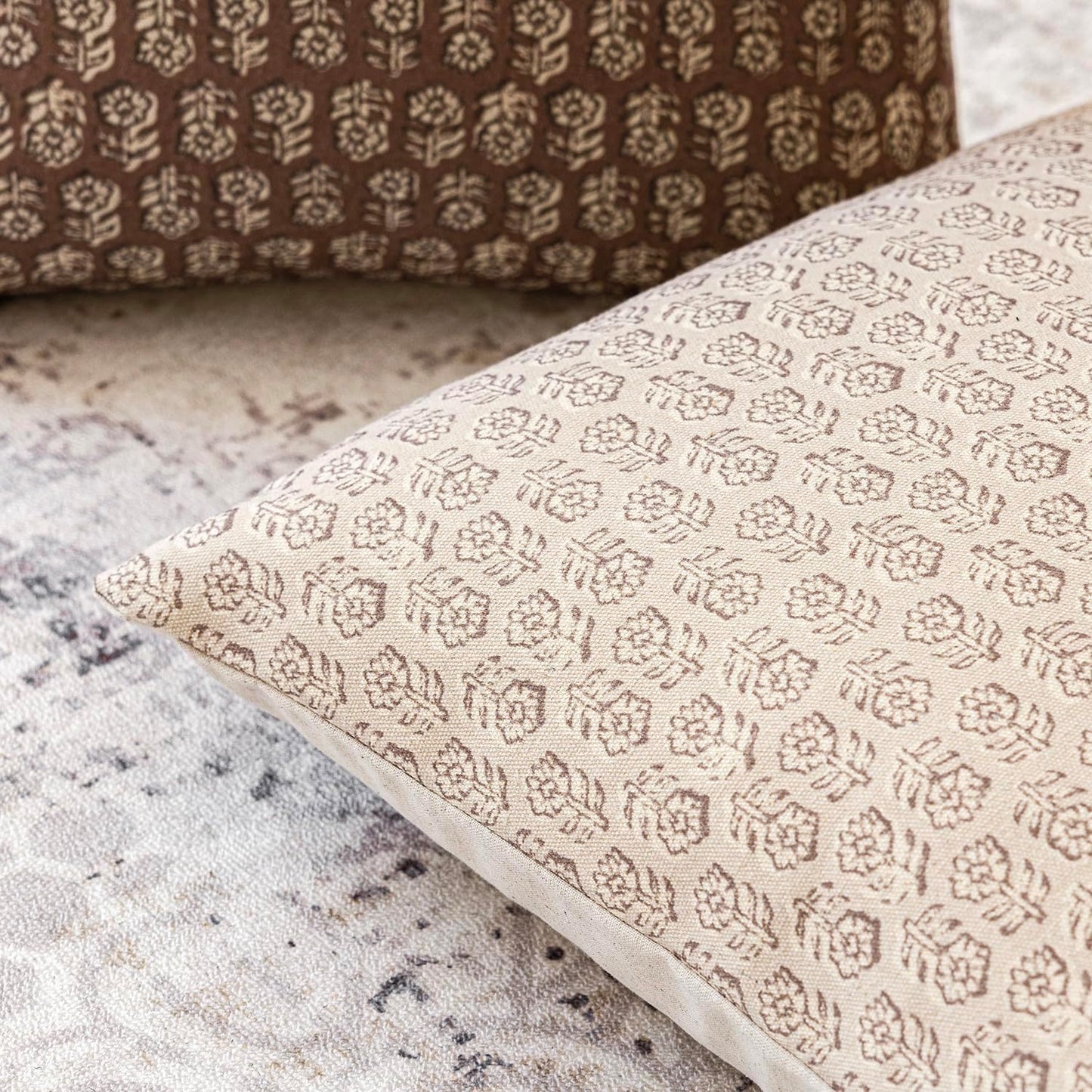 Foindtower Set of 2 Decorative Vintage Floral Print Throw Pillow Covers Neutral Modern Farmhouse Cushion Covers Boho Home Decor for Sofa Couch Chair Bedroom Living Room Outdoor,20×20 Inch,Ivory Beige