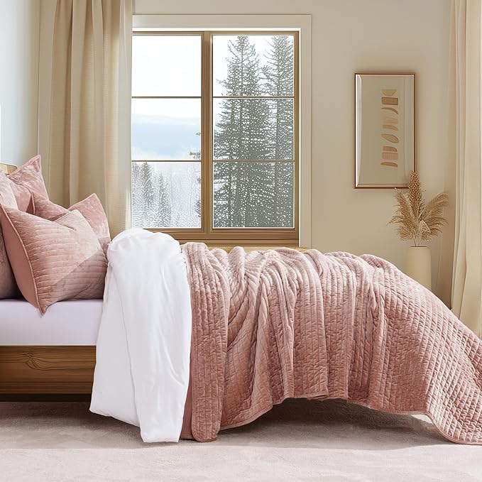 EverGrace Velvet Quilt Set King Size, Luxurious Soft Striped Channel Bedding Set, Lightweight Velvet Comforter for All Season, Oversized Bedspread Coverlet with 2 Matching Shams, Pink Clay