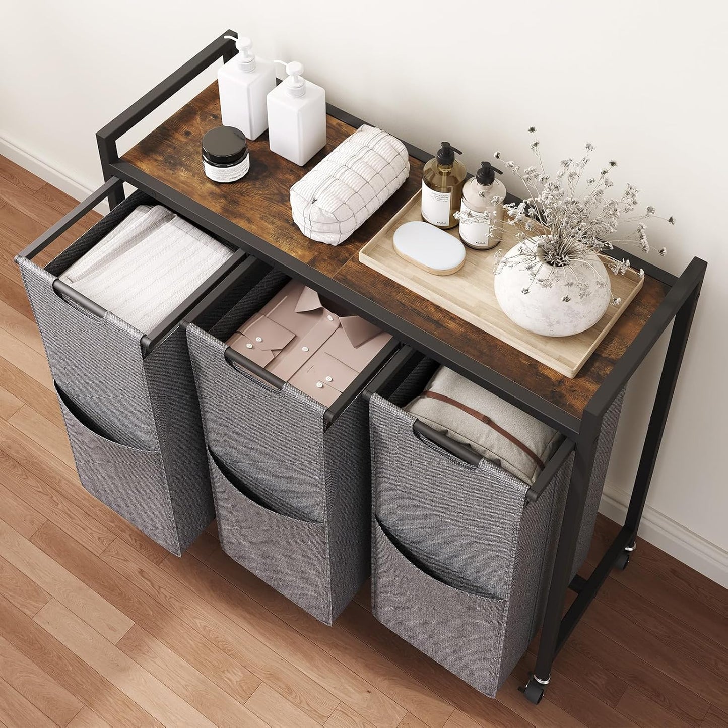 HOOBRO Laundry Sorter 3 Section, Laundry Hamper with Wheels, 3 × 11.5 Gal (43.4L), Rolling Laundry Basket, Pull-Out and Removable Oxford Fabric Laundry Bags, Rustic Brown and Grey BFG76XY01