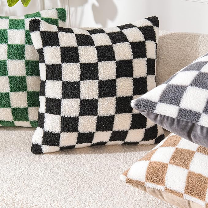 WACOMECO Decorative Throw Pillow Covers - Soft Sherpa Checkerboard Cushion Covers Faux Fur Pillow Cases for Sofa Bedroom Livingroom Car, 20 x 20 in, Black and Off White
