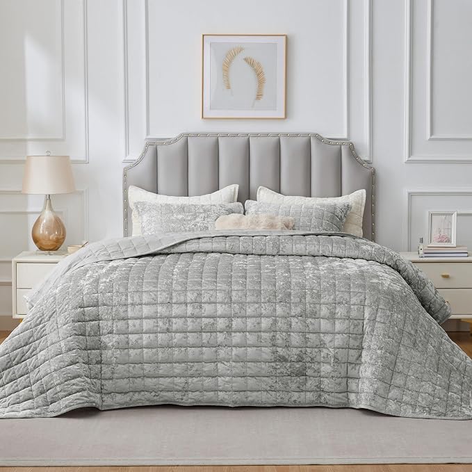 BEDELITE Velvet Quilt Set King Size - Luxury Soft Velvet Comforter Bedding Set for All Season, Lightweight Quilted Box Stitch Oversized Bedspread Coverlet with 2 Matching Shams, Shiny Light Grey