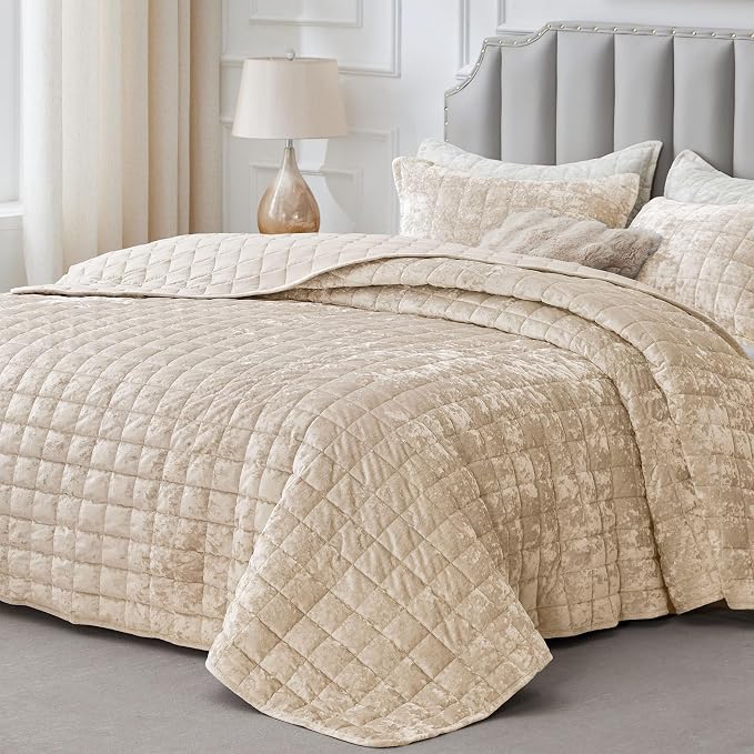 BEDELITE Velvet Quilt Set King Size - Luxury Soft Velvet Comforter Bedding Set for All Season, Lightweight Quilted Box Stitch Oversized Bedspread Coverlet with 2 Matching Shams, Shiny Urban Taupe