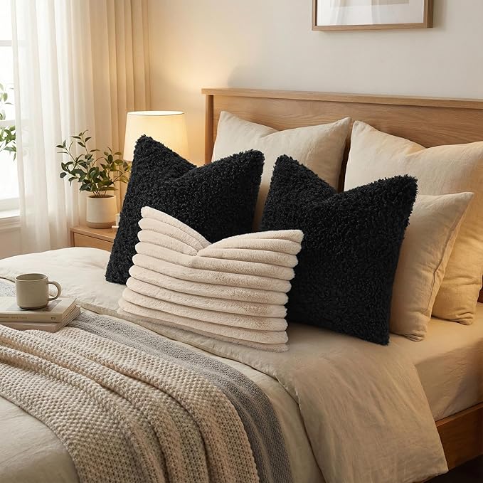 decorUhome Pack of 2 Throw Pillow Covers 20x20 Inch, Faux Fur Decorative Sherpa Pillow Covers Fuzzy Accent Soft Sheepskin Fleece Pillow Cases for Couch Living Room Bed, Black