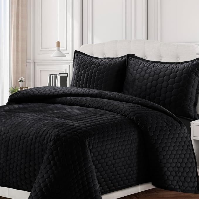 Tribeca Living Lugano Oversized Velvet Quilt Set - All Season, Extra Large, 2 Piece Twin Size Comforter Set with 1 Pillow Sham in Black Honeycomb Pattern 260GSM