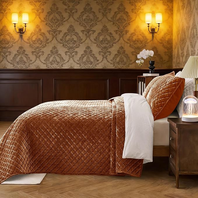Velvet Quilt Set Oversized King Size 120x128 Luxury Soft Bedspread Coverlet 3-Piece King Comforter Sets with 2 Pillow Shams 20x36 Super Cozy All Seasons Velvet Bedding Set, Caramel