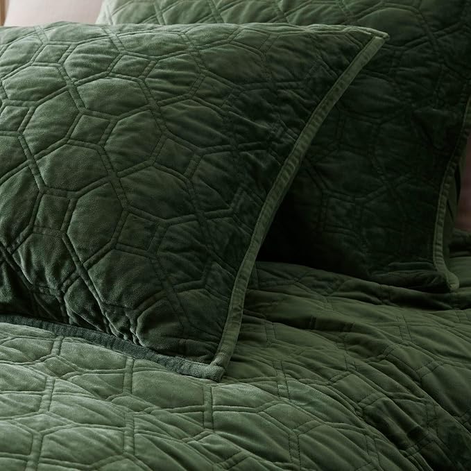 Madison Park Harper Quilt Set Velvet Casual Geometric Stitching Design All Season, Lightweight Coverlet, Cozy Bedding, Matching Shams, Full/Queen(90"x90"), Green 3 Piece