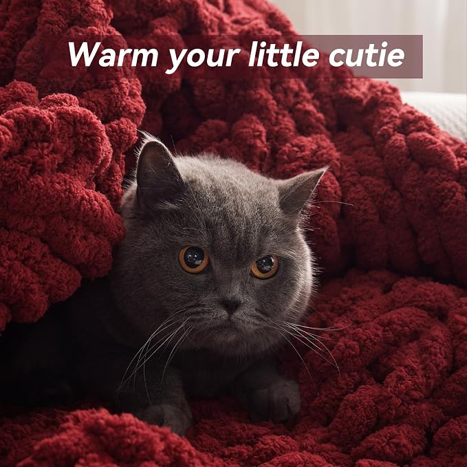 Negwoo Chunky Knit Throw Blanket, 30''*40'' Knitted Throw Chenille Yarn for Bed Couch, Handmade Red Crochet Big Thick Blanket, Machine Washable Cute Comfy Blanket for Home Decor