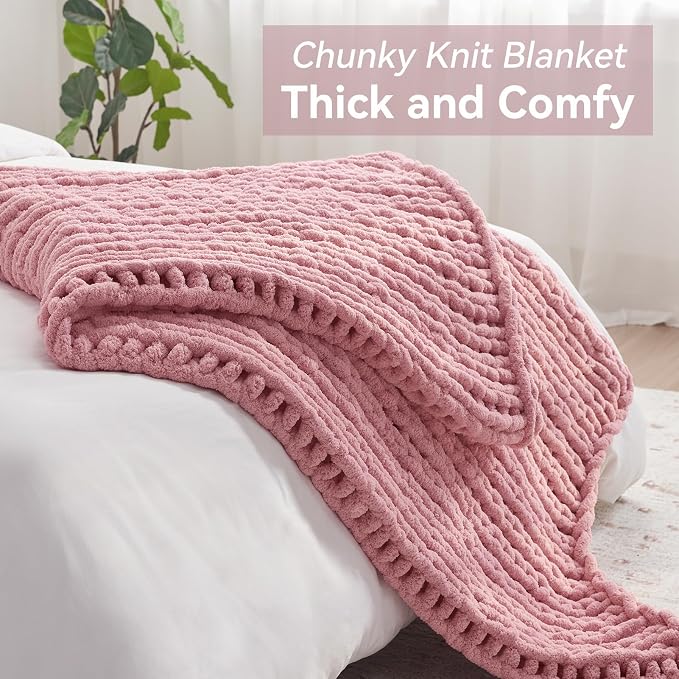 Negwoo Chunky Knit Throw Blanket, 30''*40'' Knitted Throw Chenille Yarn for Bed Couch, Handmade Light Pink Crochet Big Thick Blanket, Machine Washable Cute Comfy Blanket for Home Decor