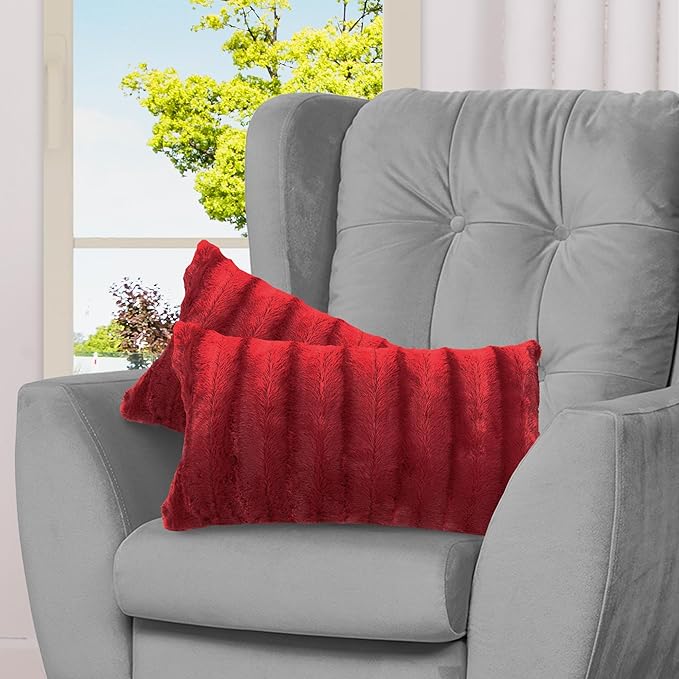 Cheer Collection Faux Fur Throw Pillows - Decorative Pillows for Couch, Bed Throw Pillows, Maroon Accent Pillows for Bedroom or Living Room Aesthetic, Set of 2 Furry Throw Pillows, 12" x 20"