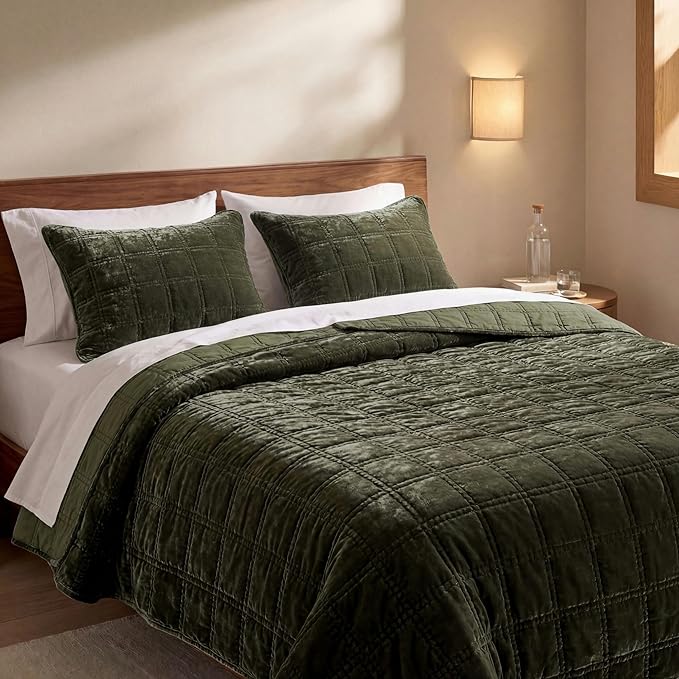 HiEnd Accent Stella Faux Silk Velvet Double Box Stitch 3 Piece Quilt Set, Full Queen Size, Fern Green Solid Color, Classic Chic Modern Rustic Elegant Bedding Set, Lightweight Bed Set