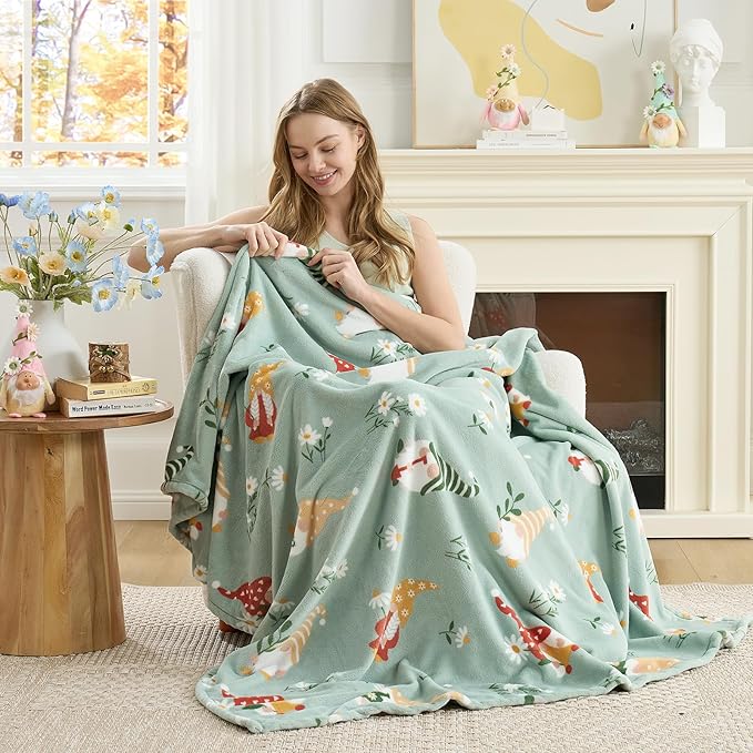 Cozy Bliss Gnome Spring Throw Blanket - Garden Daisy Floral Design, Warm MilkyPlush Throw Blankets, Ultra Soft Cozy Blankets for Couch, Sofa and Bed, Green, 50X60inches
