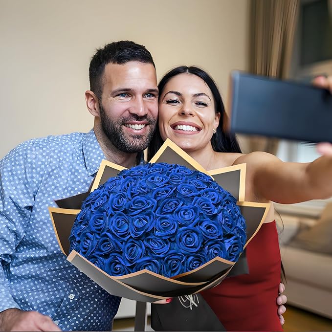 Waipfaru 50 Pcs Blue Roses, Fake Roses Artificial Velet Flowers for Valentines Mothers Day Wedding Centerpieces Decor (Royal Blue)