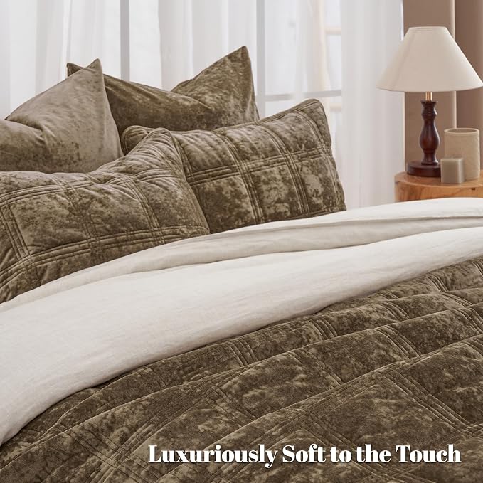 PHF Ultra Soft Velvet Quilt Set King Size – 3PCS Luxurious Cozy Quilted Comforter Alternative with Diamond Pattern, Warm Quilted Bedspread Coverlet, 108" x 92", Cub