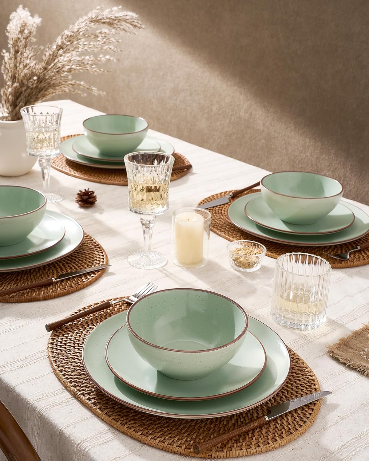 Famiware Venus Plates and Bowls Sets, 18 Pieces Stoneware Dinnerware Sets, Speckled Dishes Set for 6, Microwave and Dishwasher Safe, Matte Light Green