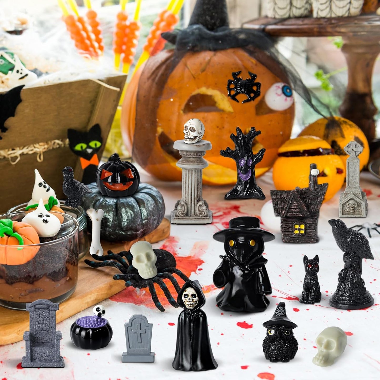 40Pcs Halloween Miniatures for Crafts Mini Figurines Skull Heads Resin Tombstones Skeleton Ornaments Halloween Fairy Garden Decor Horror Village Collections Dollhouse Accessories Decor ﻿