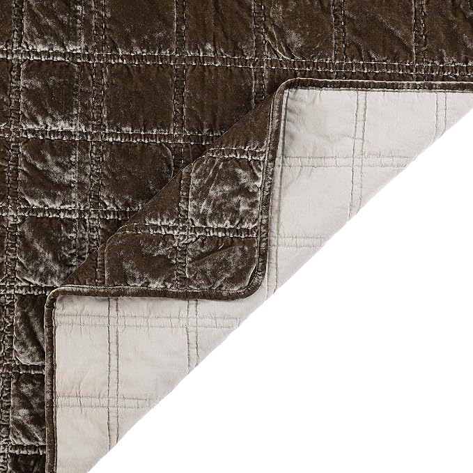 HiEnd Accent Stella Faux Silk Velvet Double Box Stitch 3 Piece Quilt Set, King Size, Green Ochre Solid Color, Classic Chic Modern Rustic Elegant Bedding Set, Lightweight Bed Set