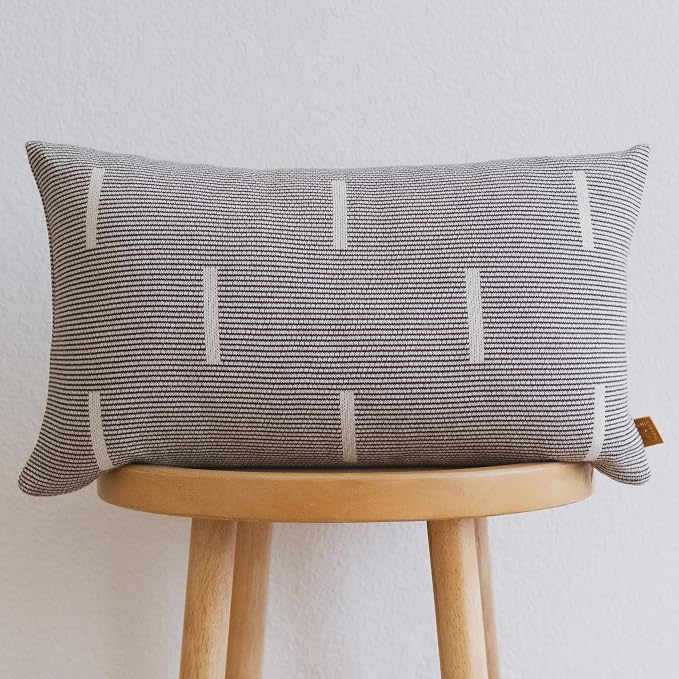 100% Cotton Knitted Soft Modern Geometric Dash Lines Throw Pillow Cover - Black & Cream, 20" x 12" (Pack of 1)