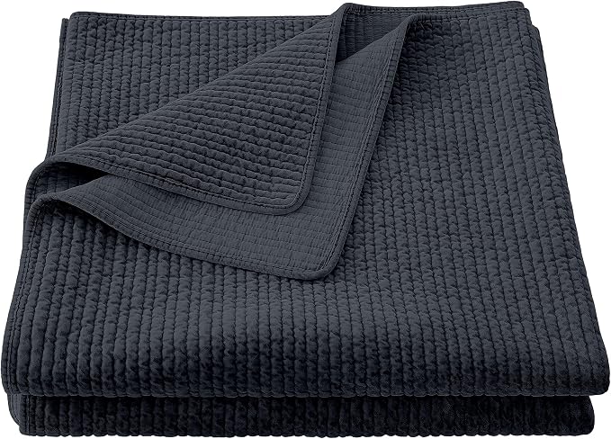 HiEnd Accents Stonewashed Cotton Velvet Quilt, Queen Size, Navy Solid Color, Classic Traditional Rustic Style Luxury Bedding, Soft Lightweight Bed Cover