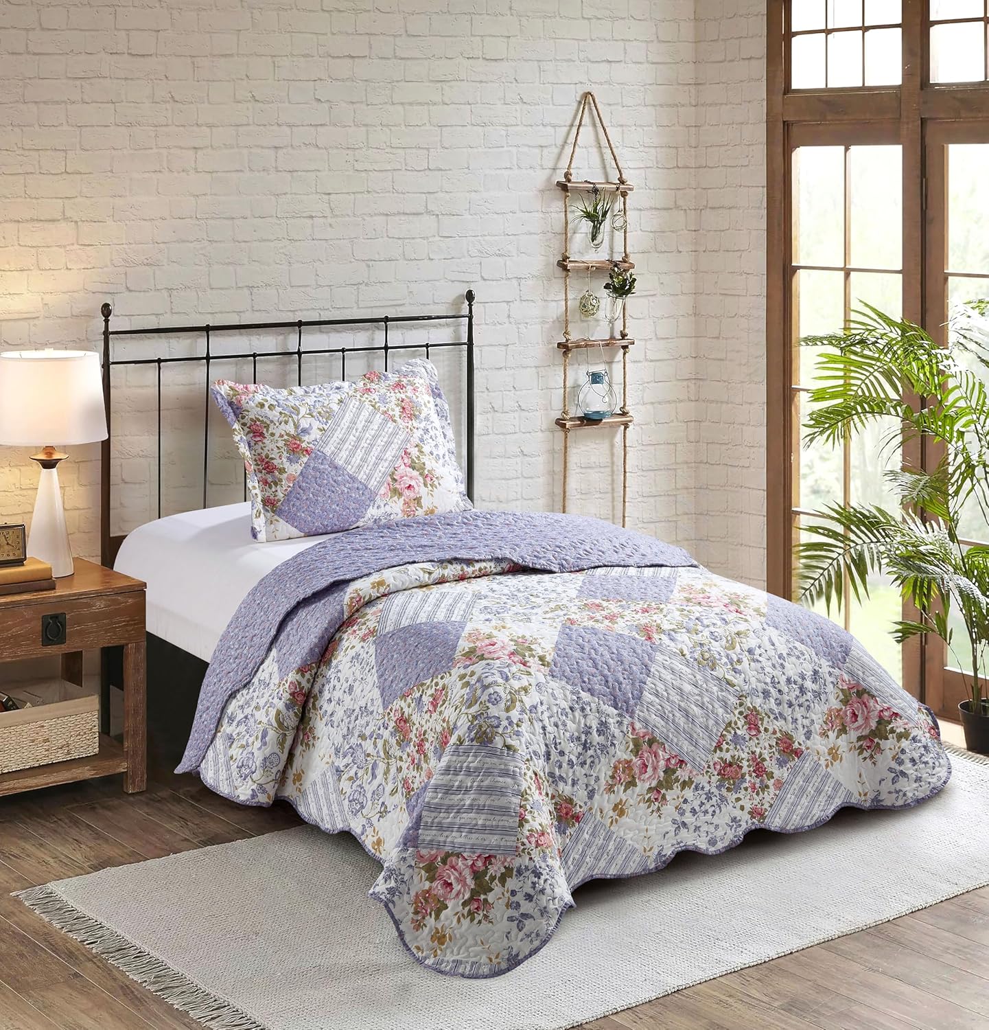 Brilliant Sunshine Rose Violet Patchwork, 2-Piece Quilt Set with 1 Sham, Reversible Bedspread, Soft Lightweight Coverlet, All-Season, Twin, Rose Violet