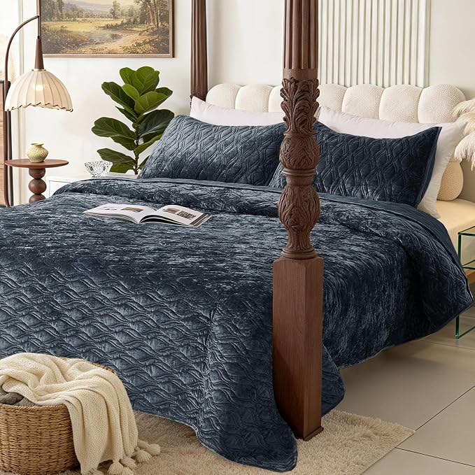 Velvet Quilt Set Oversized King Size 120x120 Bedspread with 2 Pillow Shams Ultra Soft Polyester Bedding All Season Decor for Bedroom Guest Room Hotel Retro Pastoral Home Decor, Blue Gray