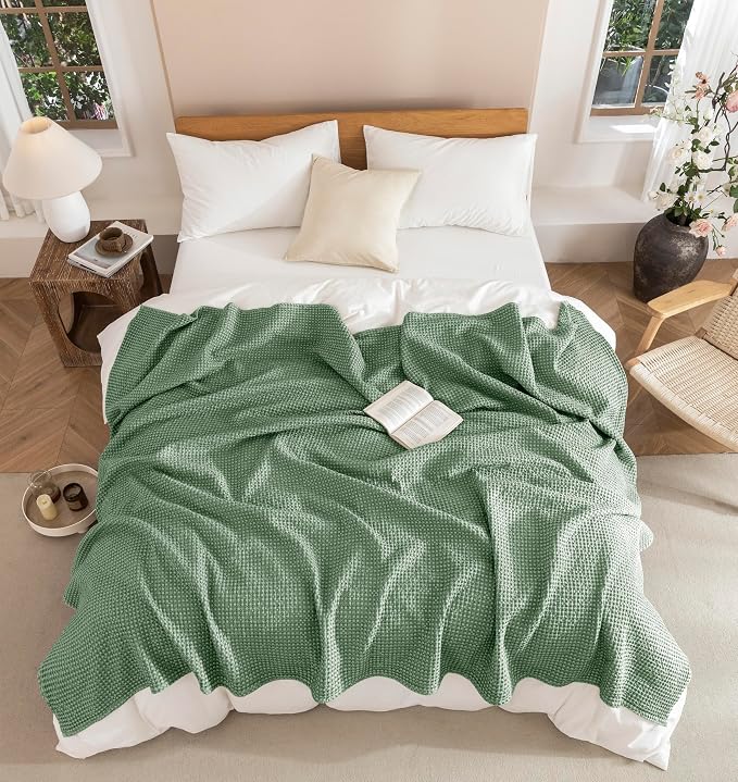 Talasily 100% Cotton Blanket Twin XL Size for Bed - Spring and Summer Cooling Lightweight & Breathable Bedding -Soft Waffle Weave Christmas Blanket, Machine Washable,Green,66x90 Inches