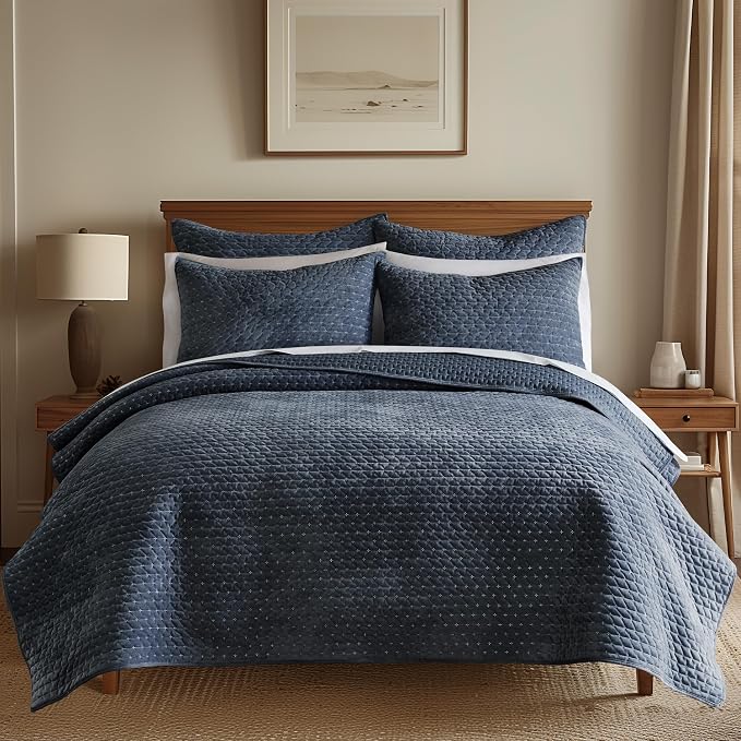 Levtex Home - Velvet Stitch Quilt Set - King Quilt (106x92in.) + Two King Shams (36x20in.) - Velvet - Navy White - Reversible - Polyester