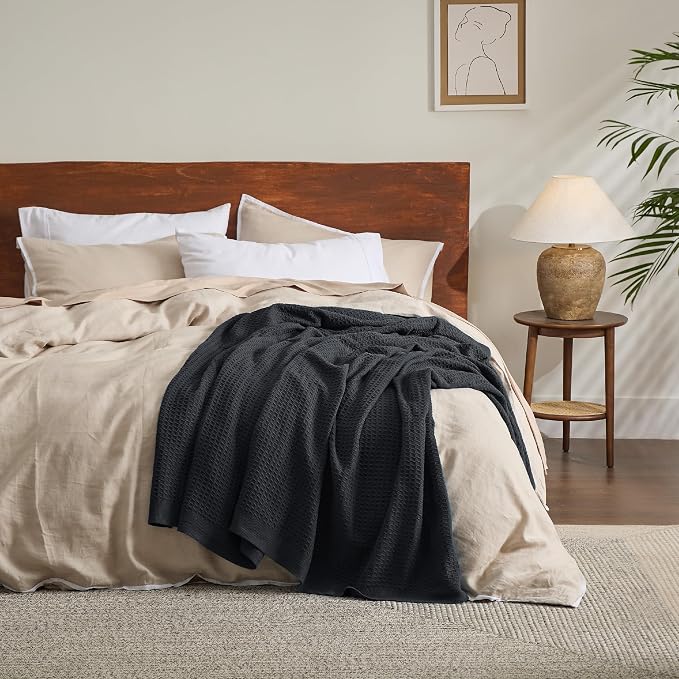 Bedsure 100% Cotton Blanket Full Size for Bed - Breathable and Soft for Summer, Thick Cozy Waffle Weave Blanket Gifts for Women, Black, 80x90 Inches