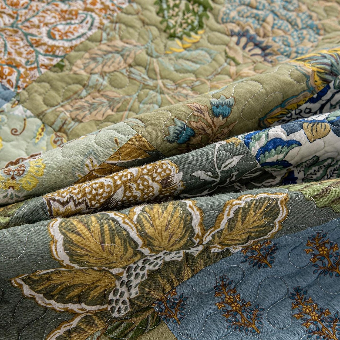 YAYIDAY Quilt King Size Patchwork Bedspread - 100% Cotton Reversible Breathable Green Leaves Quilted Quilt with Pillow Shams for All Seasons