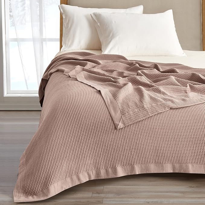 Great Bay Home 100% Cotton Blanket for Full/Queen Size Bed | Lightweight and Breathable Waffle Weave Blankets for Summer & Spring | Versatile, Layering Pink Bed Blanket, Redwood, 90x90 inches