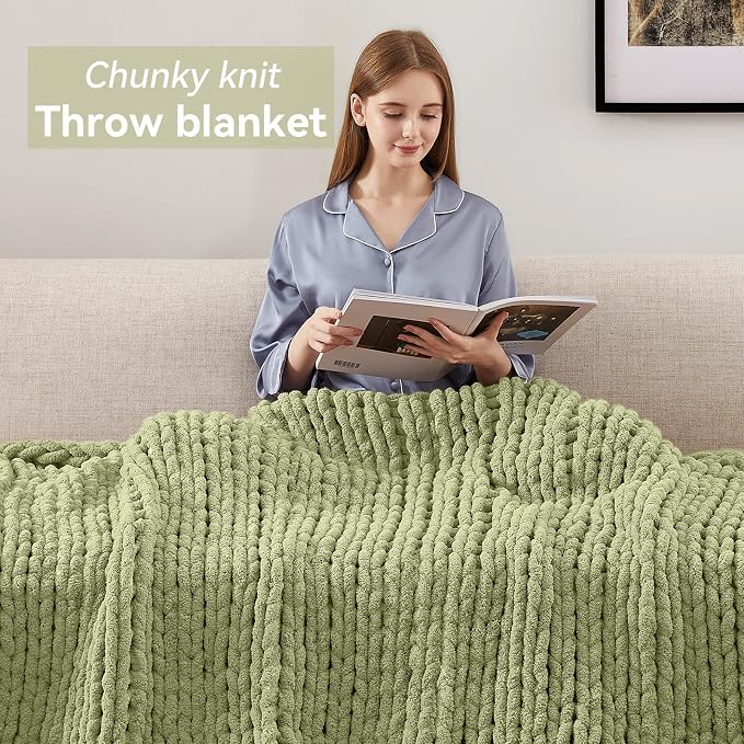Negwoo Chunky Knit Throw Blanket, 60''*80'' Knitted Throw Chenille Yarn for Bed Couch, Handmade Light Green Crochet Big Thick Blanket, Machine Washable Cute Comfy Blanket for Home Decor