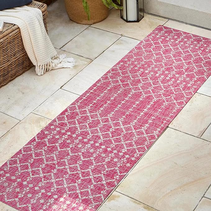 JONATHAN Y Moroccan Geometric Indoor Outdoor Runner Rug 2X8 Fuchsia/Light Gray, Ourika Textured Weave for Backyard, Patio, Porch, Easy-Cleaning, Pet-Friendly, Non-Shedding (SMB108Q-28)