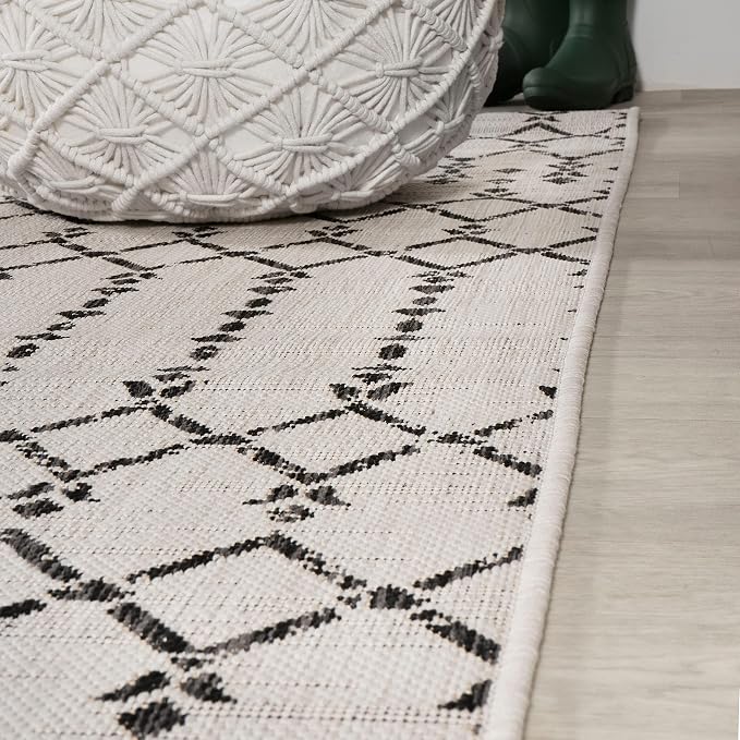 JONATHAN Y Moroccan Geometric Indoor Outdoor Area Rug 10X14 Cream/Black, Ourika Textured Weave for Backyard, Patio, Porch, Easy-Cleaning, High Traffic, Pet-Friendly, Non-Shedding (SMB108I-14)