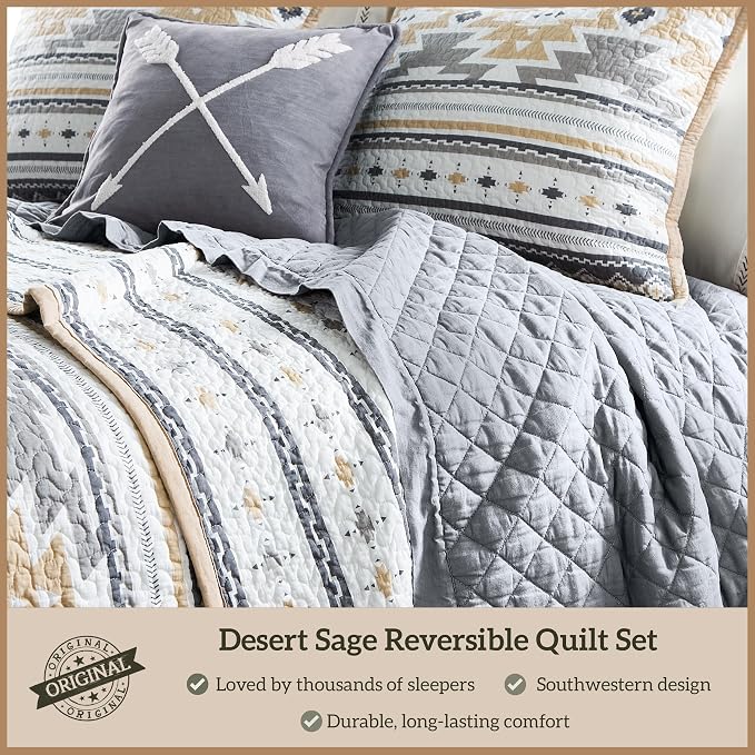 Paseo Road Desert Sage Queen Quilt Set, 3 Piece Rustic Western Bedding Set with Pillow Sham, Lightweight Reversible Cotton Quilt with Southwestern Aztec Pattern, Soft Breathable Cozy Boho Bedding