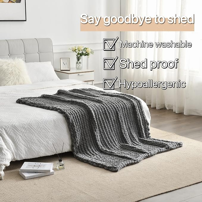 Maetoow Tighter Version Chenille Chunky Knit Blanket Throw （50×60 Inch）, Handmade Warm & Cozy Blanket Couch, Bed, Home Decor, Soft Fleece Banket, Boho Thick Blankets and Giant Yarn Throws，Dark Grey