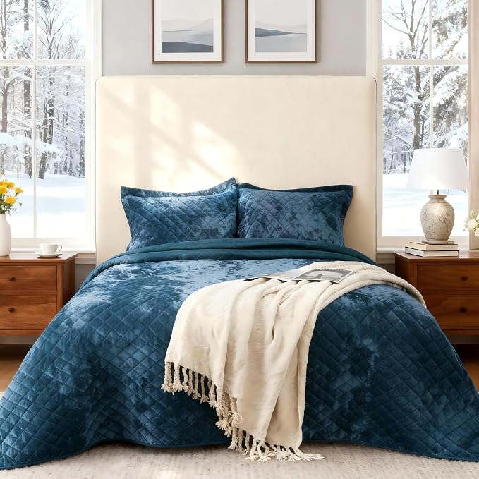 Velvet Quilt Set King Size– 3 Piece Crushed Velvet Bedding with Shams, All Season Soft Bedding Set, Machine Washable, Oeko-TEX Certified & Gift-Worthy Design (Deep Blue)
