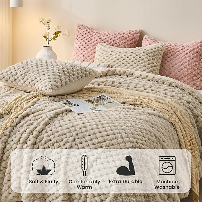 Simple&Opulence Fluffy Faux Fur Comforter Set, Plush Fuzzy Minky Bedding Set, 3 Pieces Warm Soft Comforter Bedding Set for Winter - 1 Shaggy Comforter with 2 Pillow Shams(Queen, Grid - Khaki)