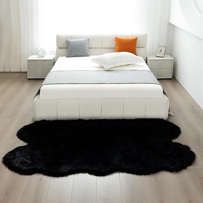 Faux Fur Rug Black Sheepskin Area Rug,Ultra Soft Shaggy Plush Rug Bedroom Living Room Sofa Floor Kids Room Bedside（4 x 6 ft Sheepskin）