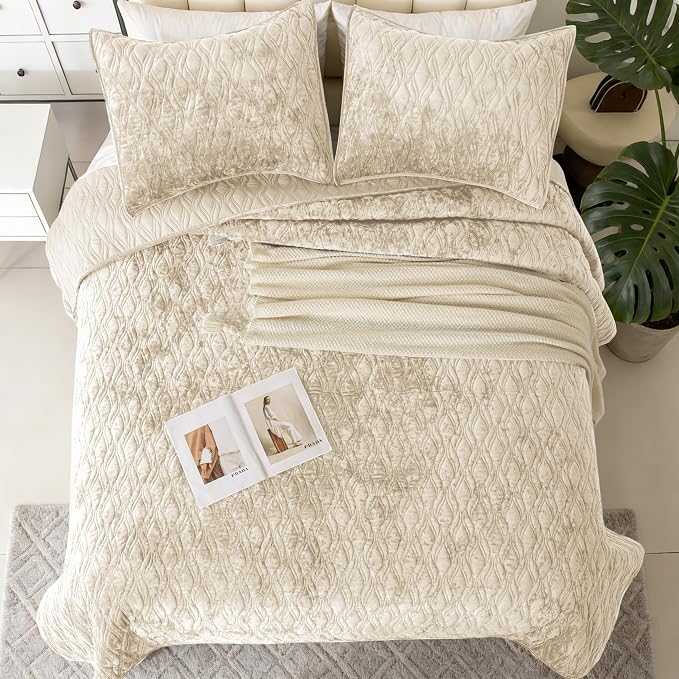 Velvet Quilt Set Full Queen Size 90x98 Bedspread Soft Bedding Set 3 Pieces Neutral Luxury Comforter with 2 Pillow Shams 20x26 All Season for Bedroom Home Decor,Beige