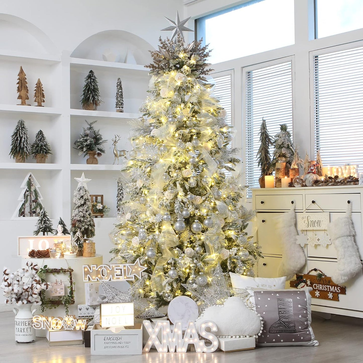 Sea Team Shatterproof Clear Plastic Christmas Ball Ornaments Decorative Xmas Balls Baubles Set with Stuffed Delicate Decorations (100mm/3.94 inch 16-Pack, Silver)