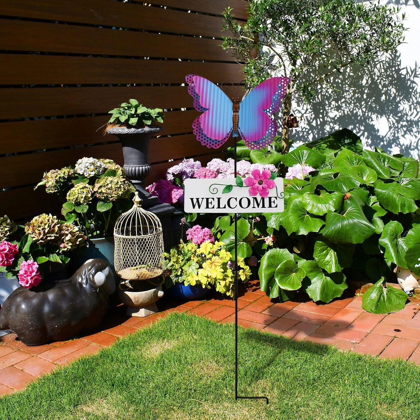 Veclotch Metal Butterfly Garden Stake,Rustic Butterfly Decorative Yard Stakes Metal Yard Art Ornaments Welcome Sign Outdoor Spring Garden Decor Patio Lawn Porch Pathway Decor (Butterfly)