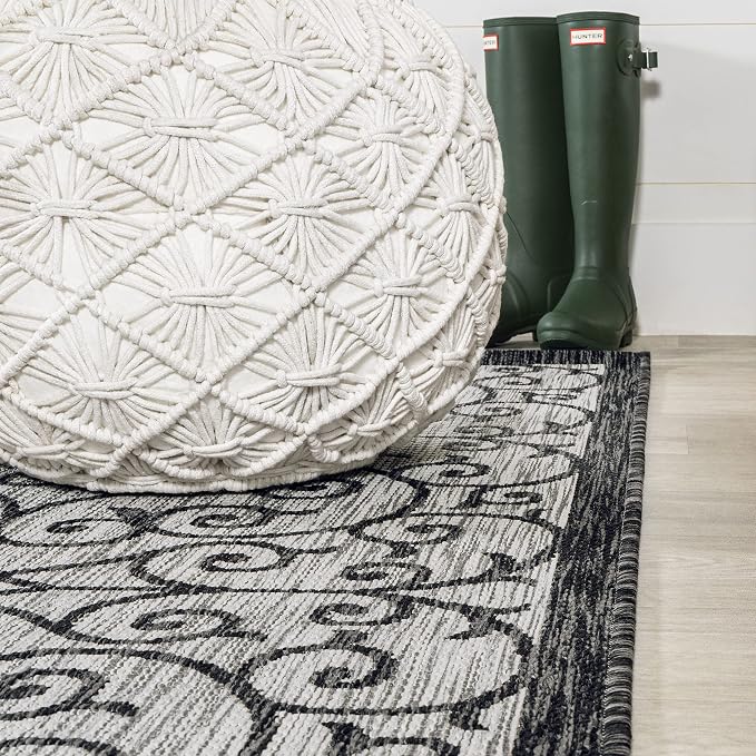 JONATHAN Y Vintage Filigree Indoor Outdoor Runner Rug 2X8 Light Gray/Black, Madrid Textured Weave for Backyard, Patio, Porch, Easy-Cleaning, High Traffic, Pet-Friendly, Non-Shedding (SMB107E-28)