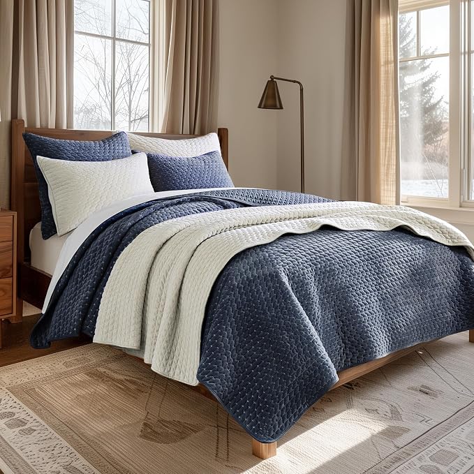 Levtex Home - Velvet Stitch Quilt Set - King Quilt (106x92in.) + Two King Shams (36x20in.) - Velvet - Navy White - Reversible - Polyester