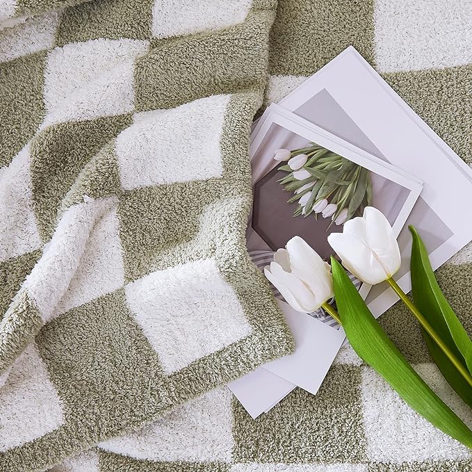 WRENSONGE Soft King Size Checkered Blanket for Bed-Cozy Knitted Blankets | Lightweight Fluffy Warm Decor for Women, Mom, Her & Girls, Sofa, Chair, Couch, 90x108in, Sage Green