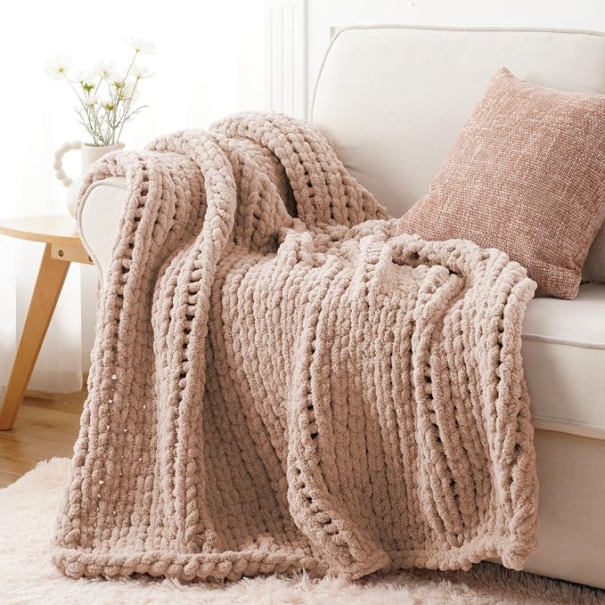 Battilo Chunky Knit Throw Blanket, Soft and Thick Chenille Throw Blanket, 50"x60" Handmade Cable Knit Crochet Blanket, Dusty Pink Knot Knitted Throw Blankets for Couch Sofa Bed Home Decor, Pink