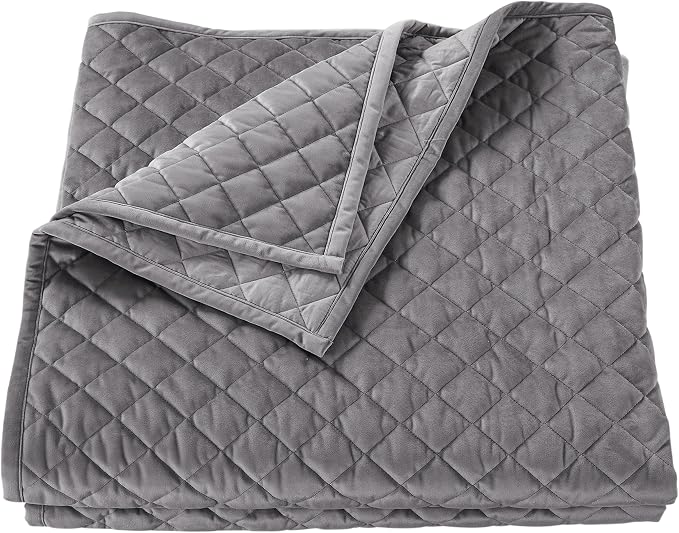 HiEnd Accents Velvet Diamond 3 Piece Quilt Set with Pillow Shams, Queen Size, Gray Solid Color, Classic Traditional Luxury Bedding Set, Soft Lightweight Bed Cover, 1 Quilt and 2 Pillowcases