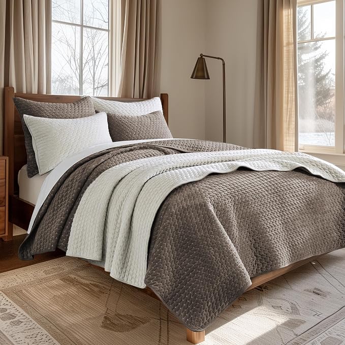 Levtex Home - Velvet Stitch Quilt Set - Full/Queen Quilt (88x92in.) + Two Standard Shams (26x20in.) - Velvet - Cocoa, White - Reversible - Polyester